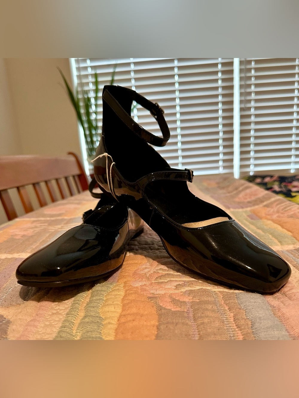 Old Navy Black Patent Mary Jane Flats with Ankle Strap